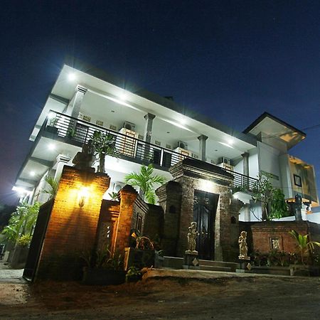 เรดดอร์ซ เนียร์ สตาเดียน กอมป์ยัง ซูจานา บาหลี Hotel เดนปาซาร์ ภายนอก รูปภาพ