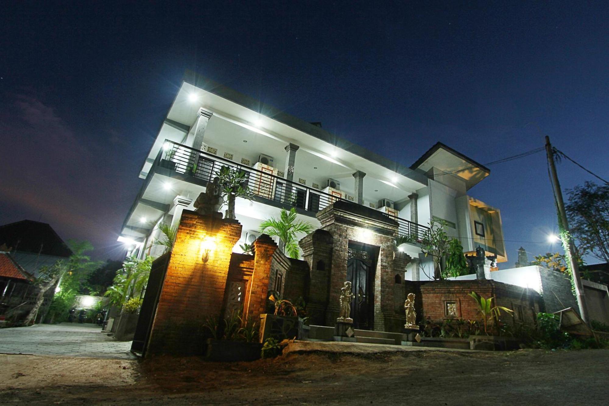 เรดดอร์ซ เนียร์ สตาเดียน กอมป์ยัง ซูจานา บาหลี Hotel เดนปาซาร์ ภายนอก รูปภาพ