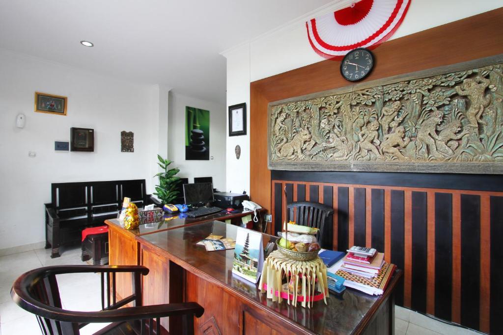 เรดดอร์ซ เนียร์ สตาเดียน กอมป์ยัง ซูจานา บาหลี Hotel เดนปาซาร์ ภายนอก รูปภาพ