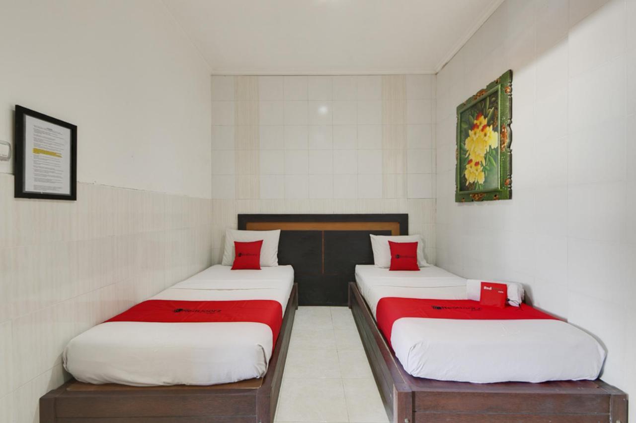 เรดดอร์ซ เนียร์ สตาเดียน กอมป์ยัง ซูจานา บาหลี Hotel เดนปาซาร์ ภายนอก รูปภาพ